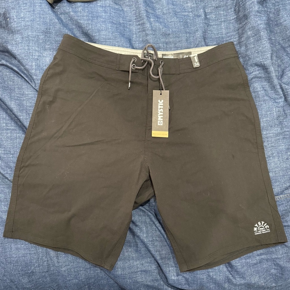 NWT Mystic Black Board Shorts size 34